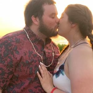 Meet your Posher, Carson